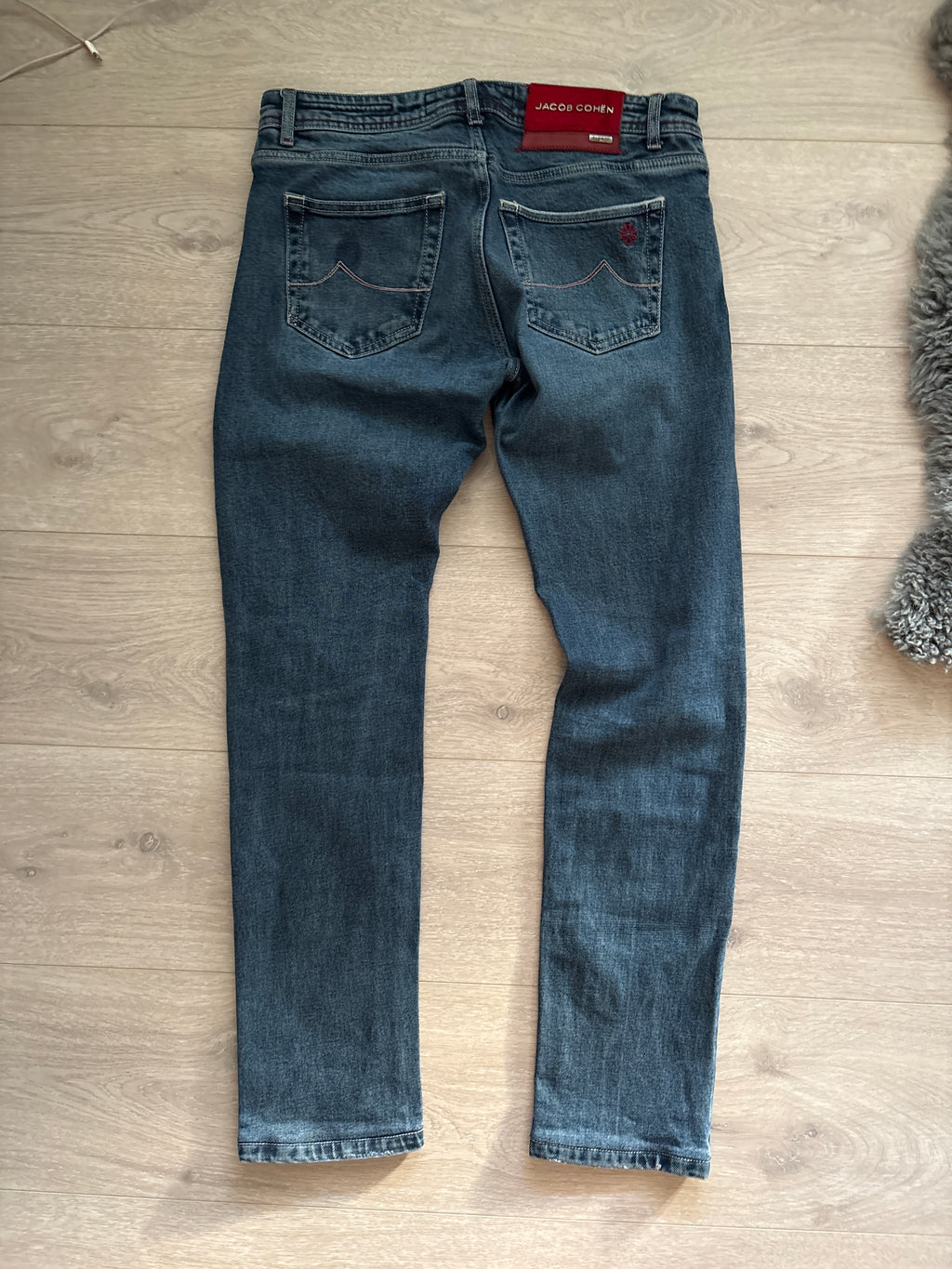 Jacob Cohën LTD «Bard» 33W