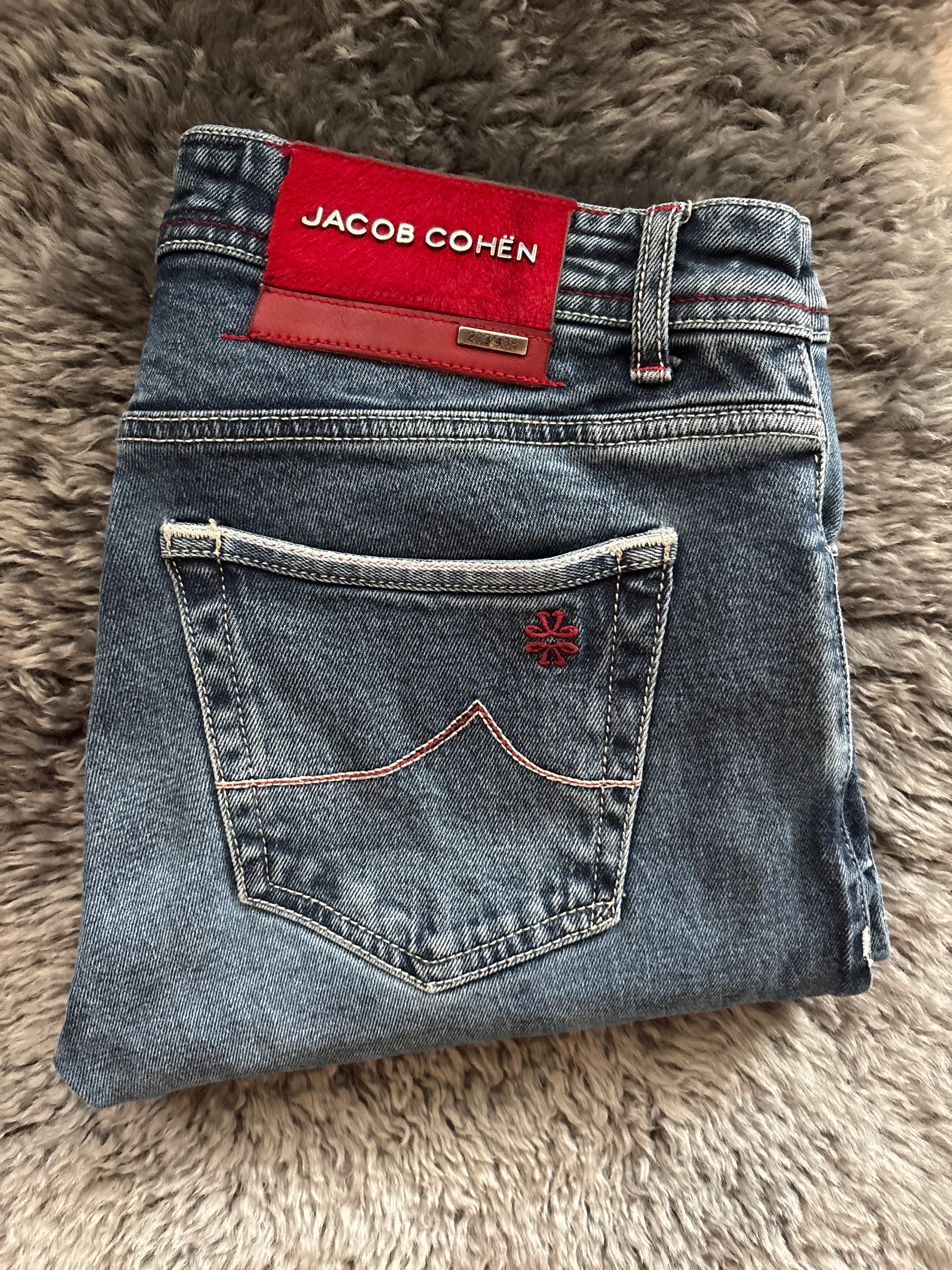 Jacob Cohën LTD «Bard» 33W